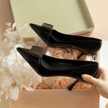 LYTWZ/ Новост 2023 г., Френски Обувките на Шаферките от лачена Кожа известни Личности с Остри Пръсти на Тънък Ток, Банкетни Обувки на Токчета