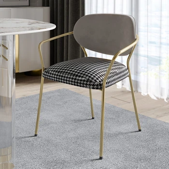 Леки Луксозни трапезни столове от метални тъкани Модерен кухненски стол за почивка в хотел Прост Домашен стол с облегалка Мебели за трапезария