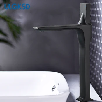 Нов смесител за мивка в банята с вертикална дръжка, създаден по силата на смесителна батерия за мивка с топла и студена вода Кран за мивка в банята с един отвор