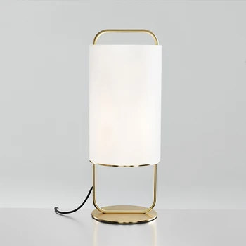 Постмодернистская американската нощна настолна лампа Nordic simpe текстилен лампа от ковано желязо креативна спалня хол дизайнерска настолна лампа