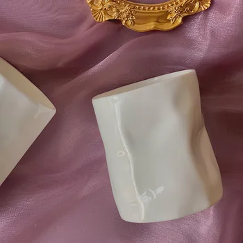 Чисто Бяла креативна плиссированная чаша за ръце от костен порцелан с керамика за ръце
